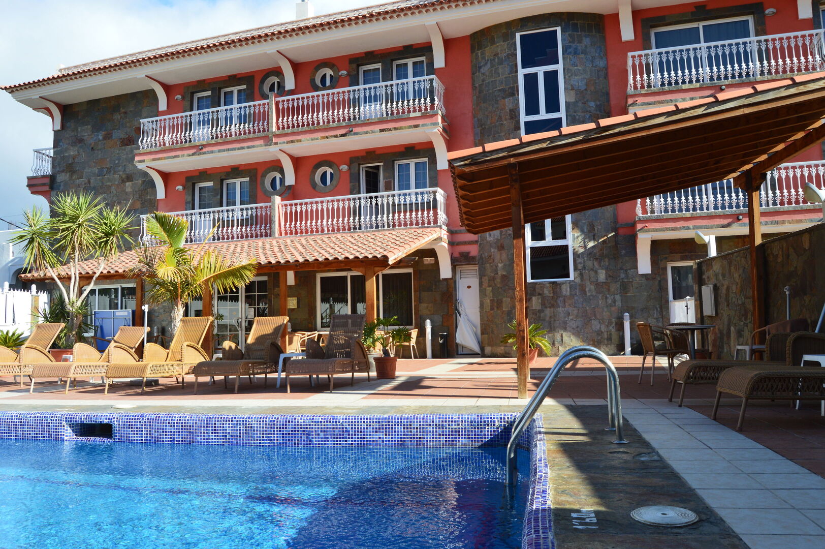 La Aldea Suites