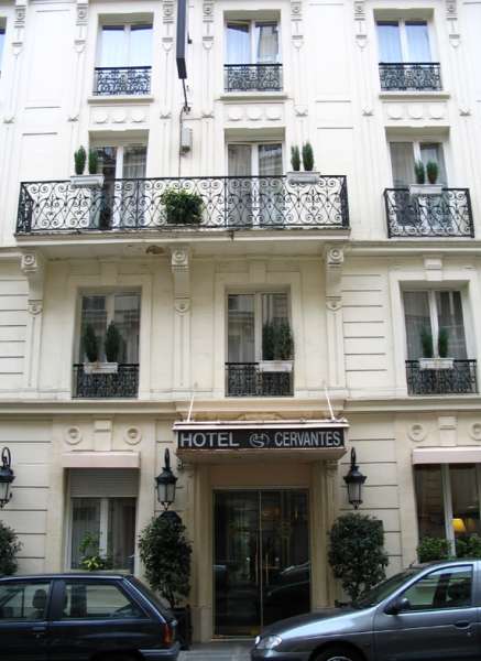 Hôtel Cervantes by HappyCulture