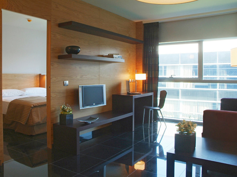 Hesperia Barcelona Fira Suites