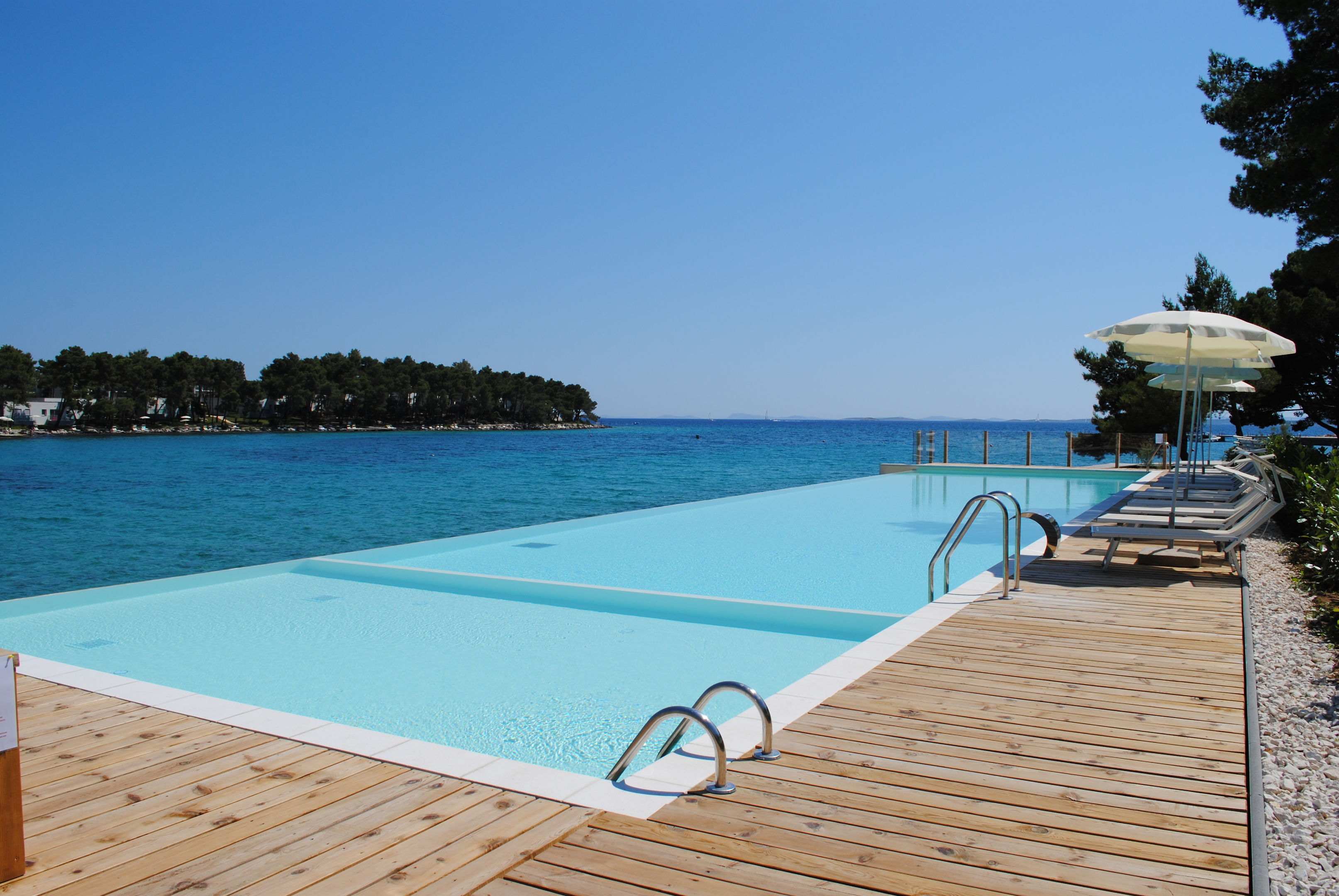 Crvena Luka Hotel & Resort