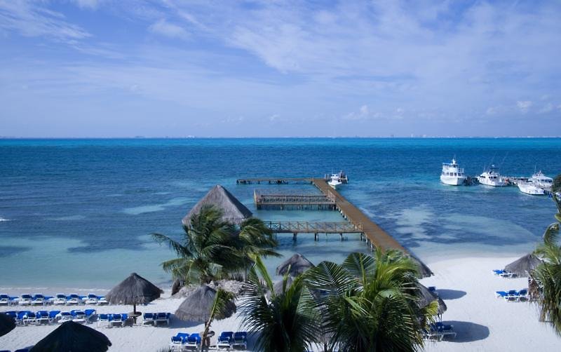 Isla Mujeres Palace