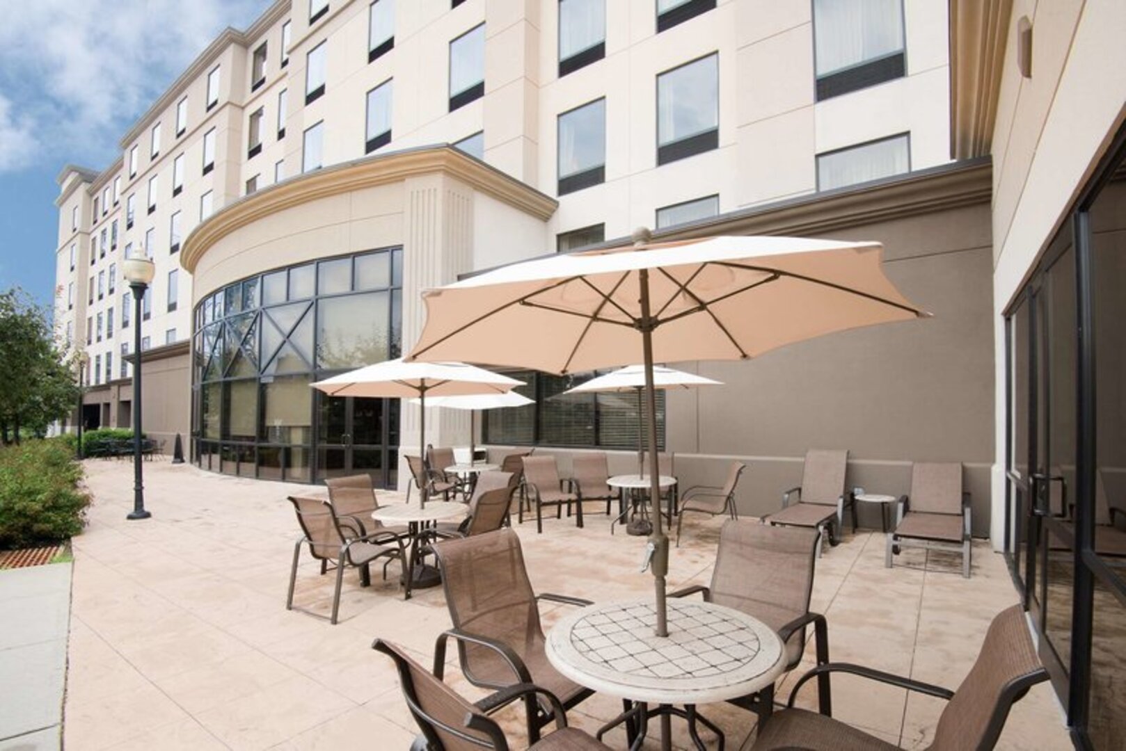 Hampton Inn & Suites Newark Harrison Riverwalk