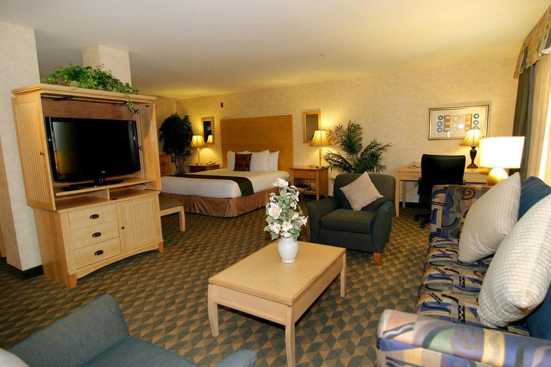 Best Western Plus North Las Vegas Inn & Suites