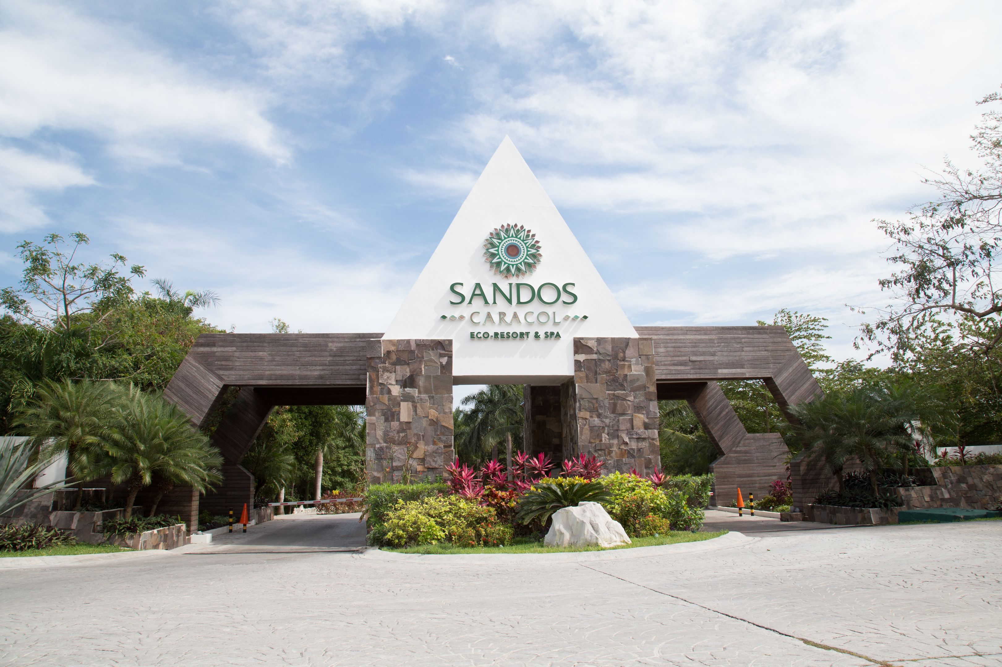 Sandos Caracol Eco Resort