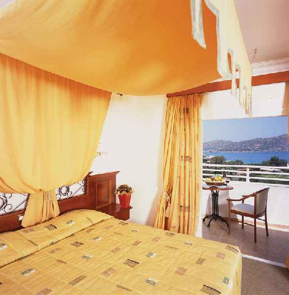 Elounda Breeze Resort