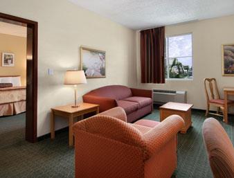 Baymont Inn & Suites Miami Doral