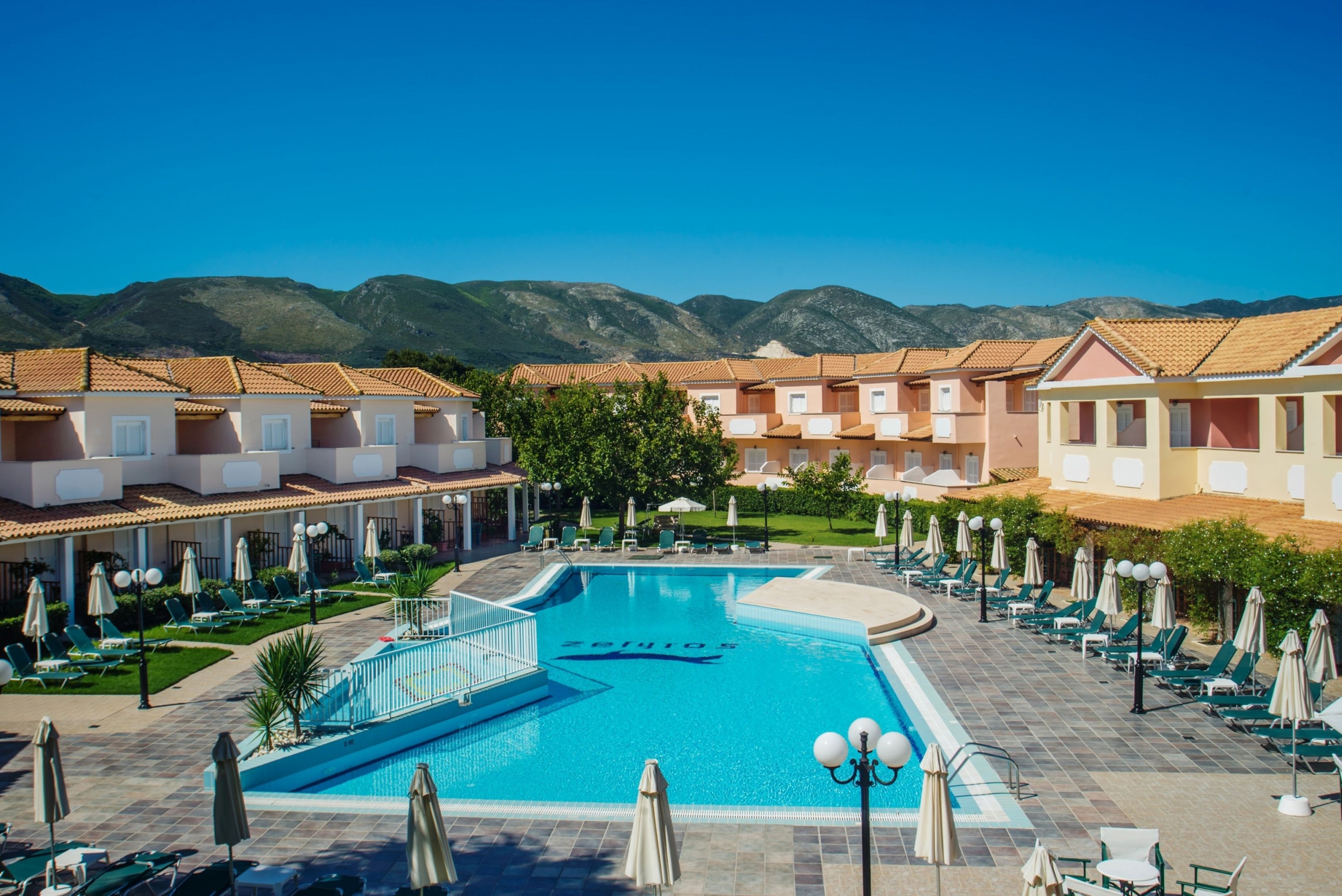 Ecoresort Zefyros Hotel