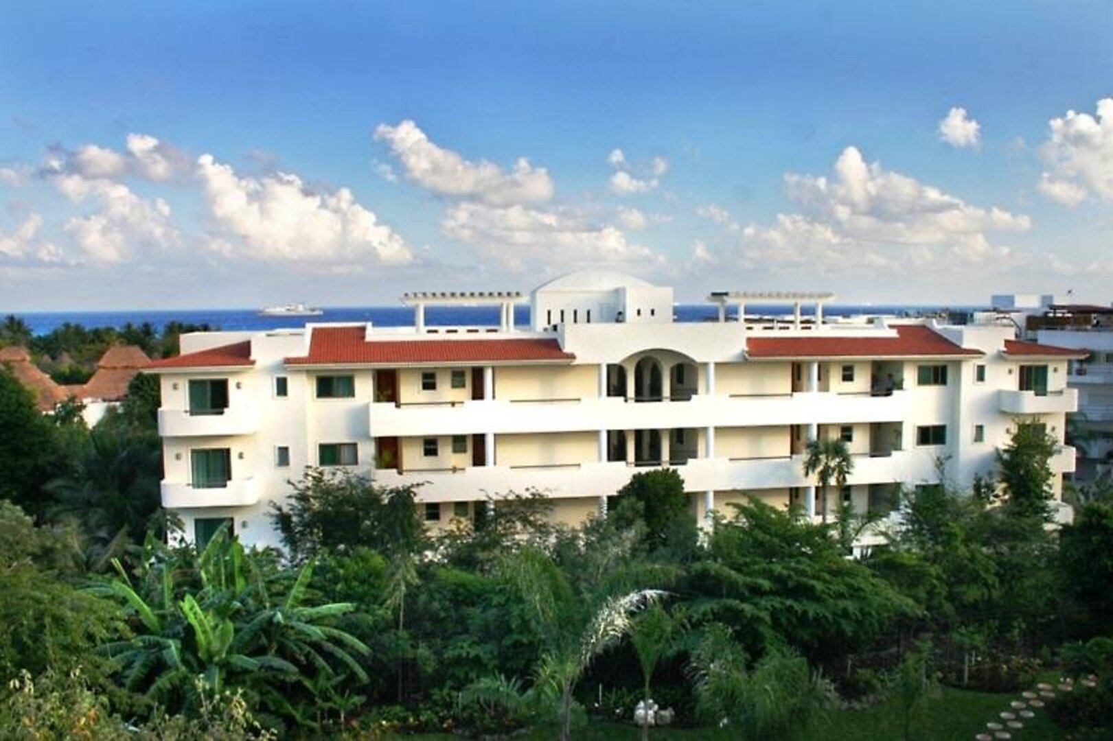 Riviera Maya Suites