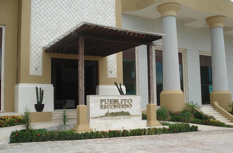 Pueblito Escondido Luxury Condohotel