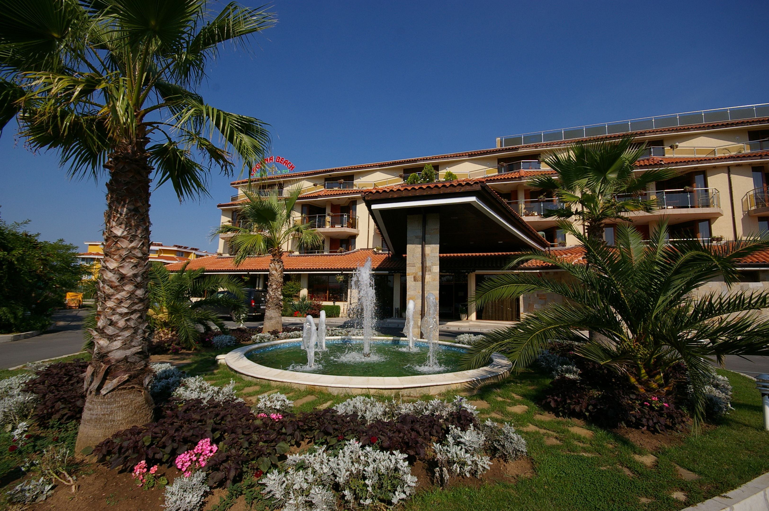 Laguna Beach Resort And Spa Photo