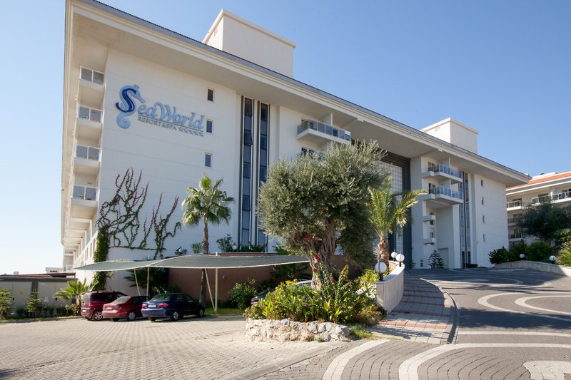SunConnect Sea World Resort & Spa