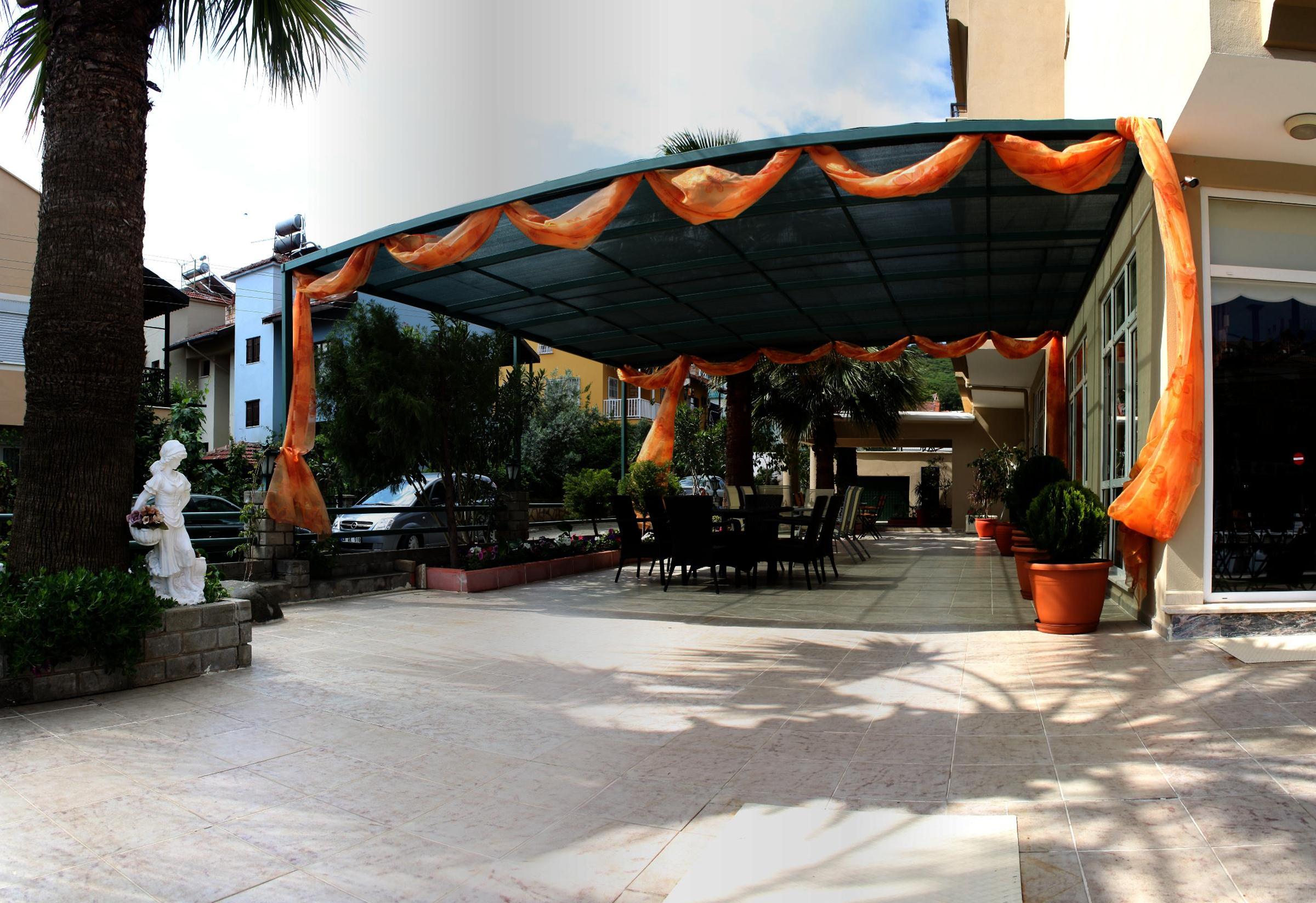 Club Dorado Hotel