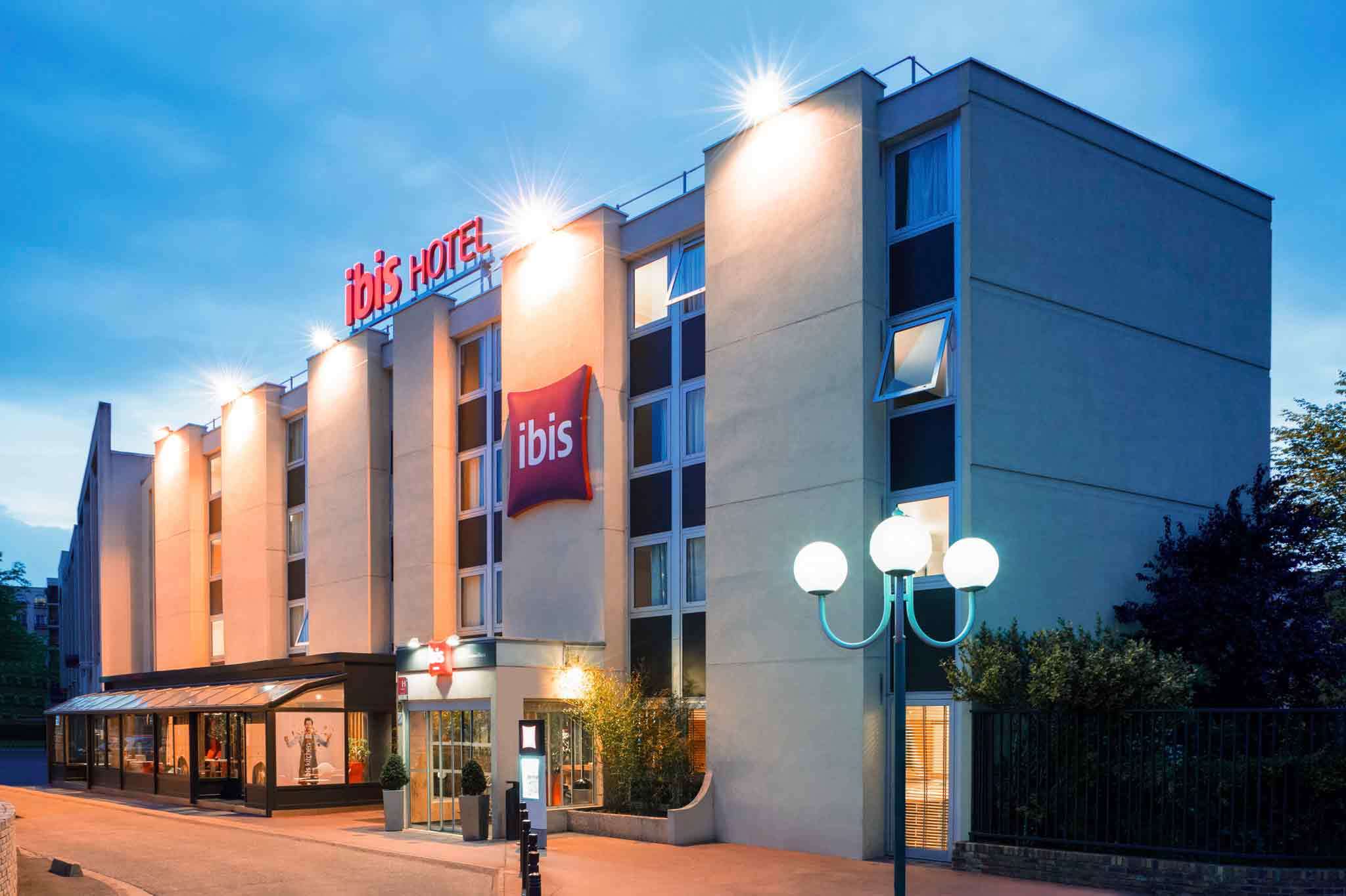 Hôtel ibis Paris Gennevilliers