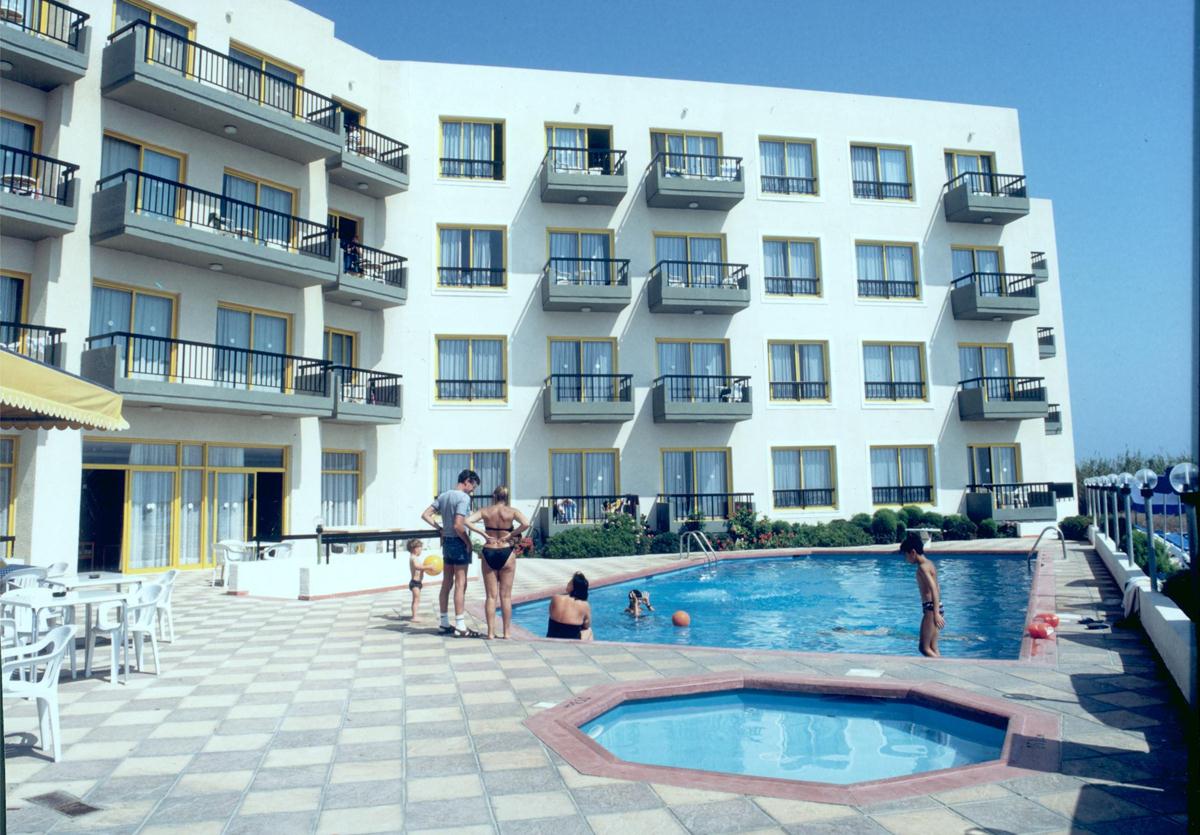 Evalena Beach Hotel Apartments