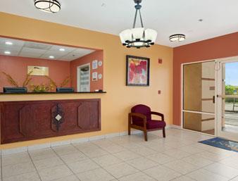 Baymont Inn & Suites Orlando