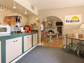 Days Inn & Suites Altamonte Springs