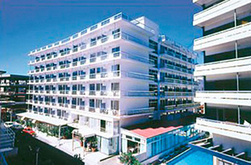 Manousos City Hotel