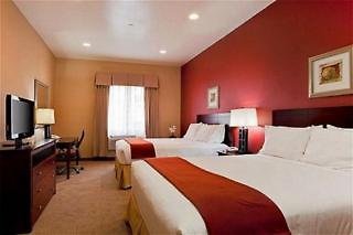 Holiday Inn Express & Suites Los Angeles Airport Hawthorne