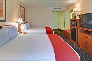 Holiday Inn Express Las Vegas-Nellis