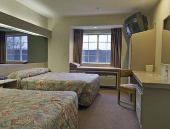 Howard Johnson Inn & Suites Elk Grove Village OHare