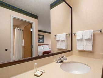 Baymont Inn & Suites DeKalb