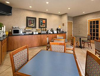 Baymont Inn & Suites DeKalb