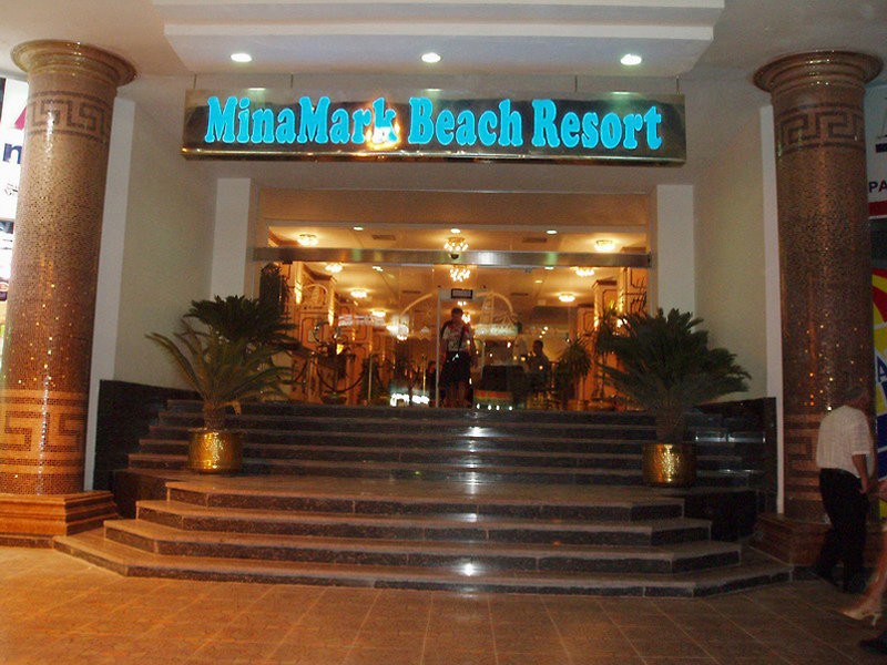 Minamark Beach Resort