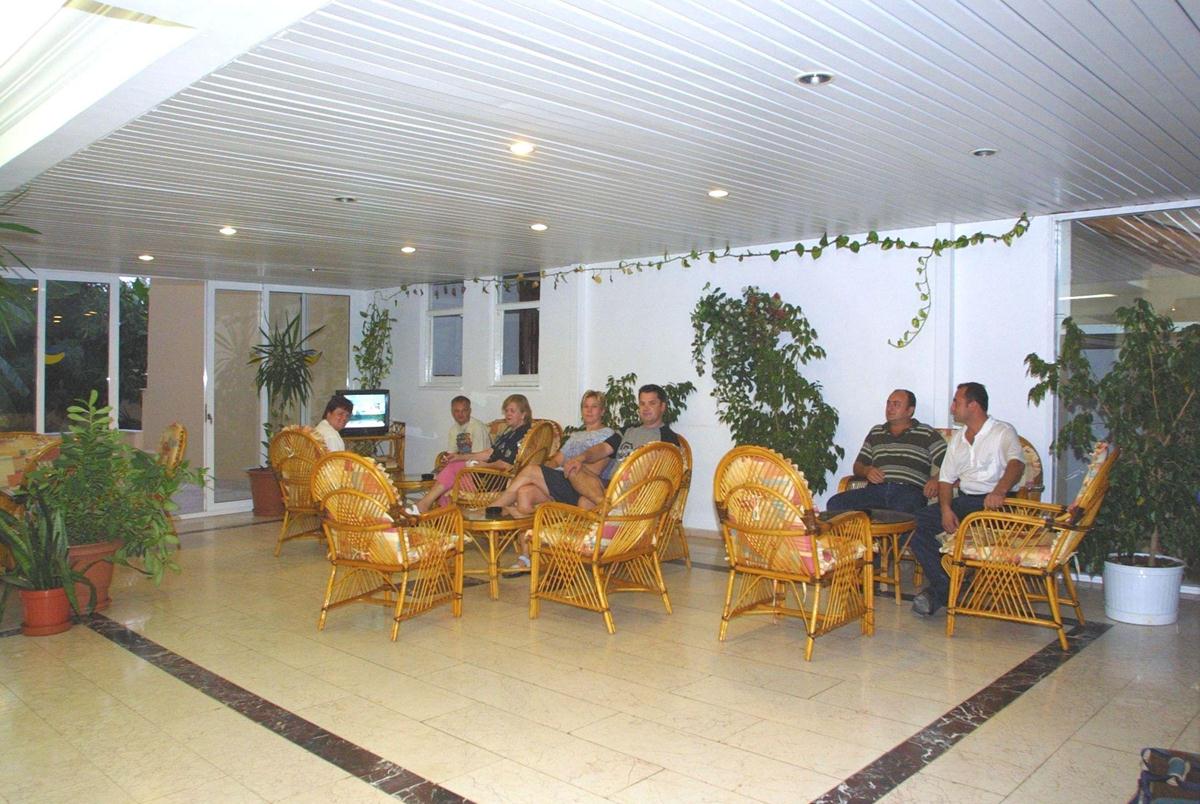 Kleopatra Muz Hotel