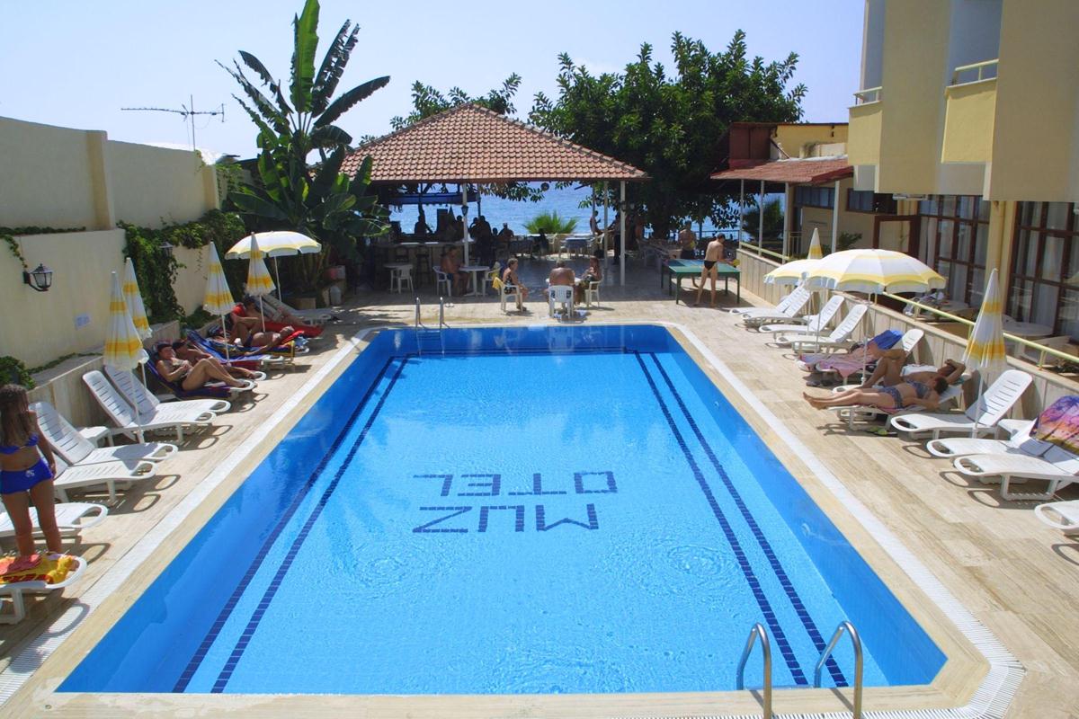 Kleopatra Muz Hotel