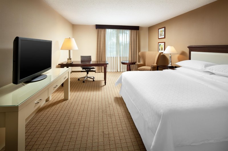 Sheraton Sunnyvale Hotel