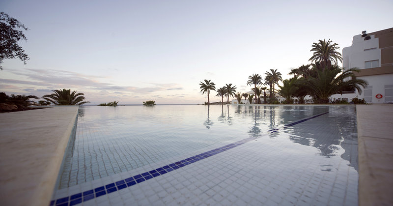 Salini Resort