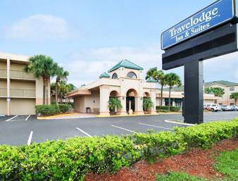 Days Inn & Suites Orlando Airport