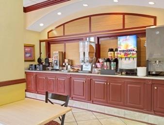 Days Inn & Suites Orlando Airport
