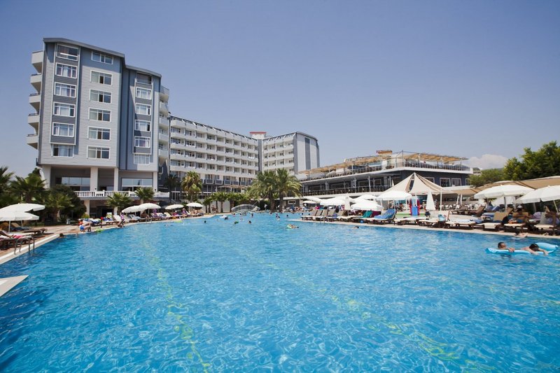 Meridia Beach Hotel