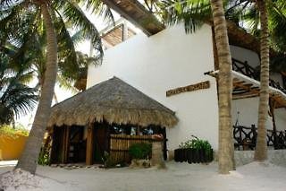 Beachfront Hotel La Palapa