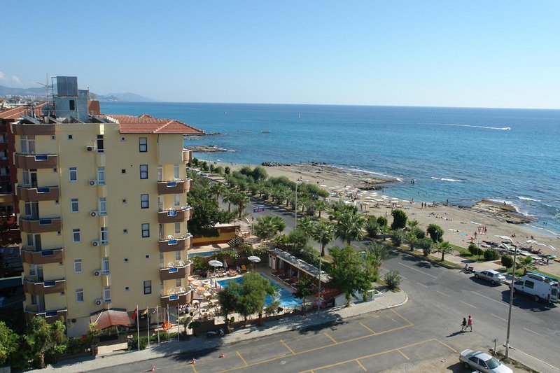 Semt Luna Beach Hotel