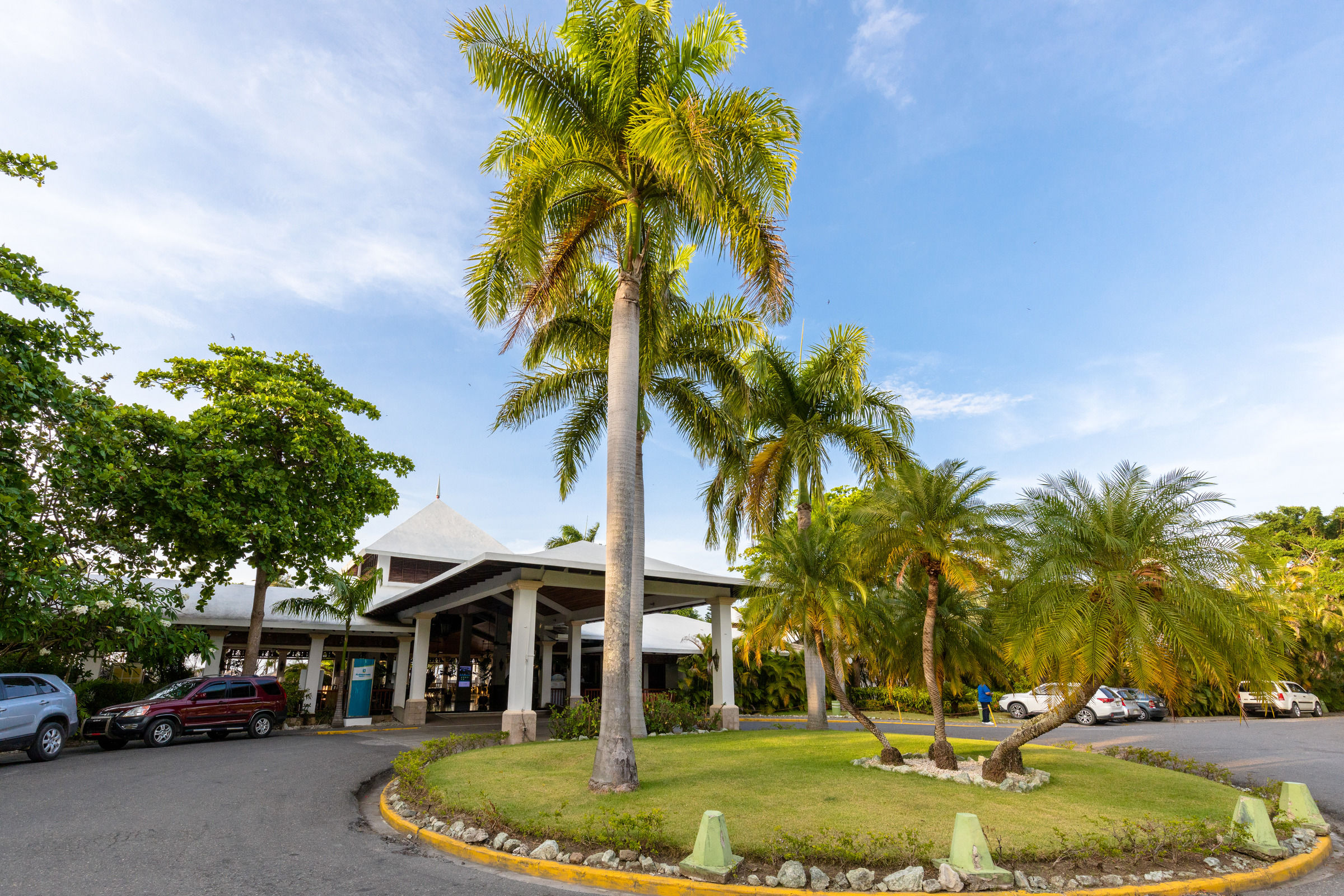 Playa Bachata Resort