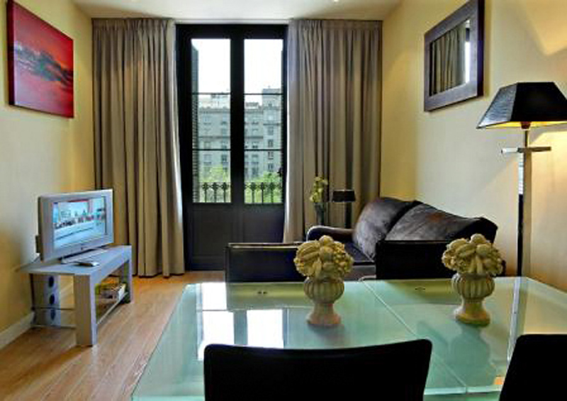 Grandom Suites