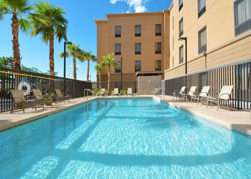 Hampton Inn & Suites Las Vegas Airport