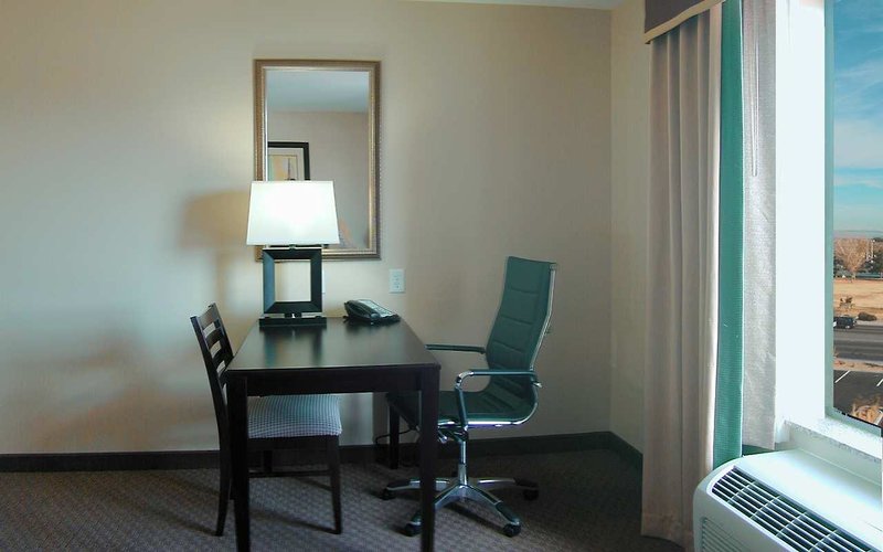 Hampton Inn & Suites Las Vegas Airport