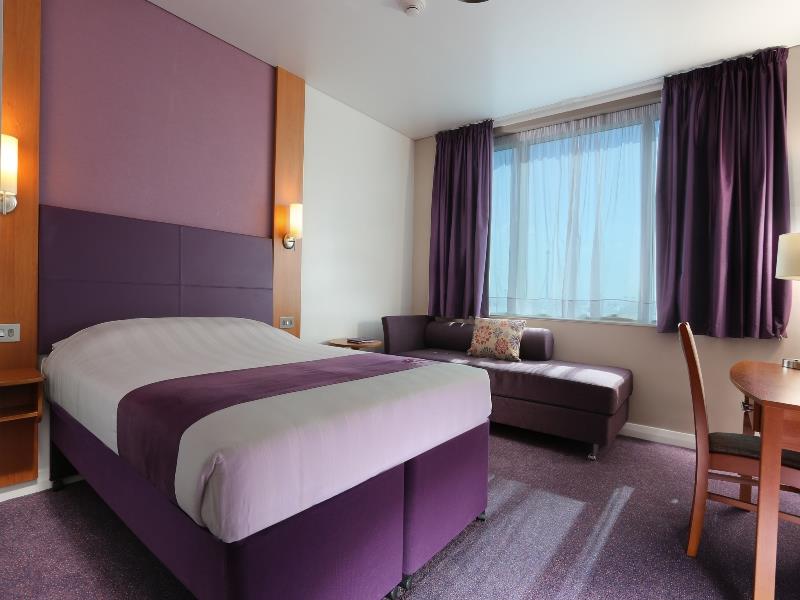 Premier Inn Dubai International Airport