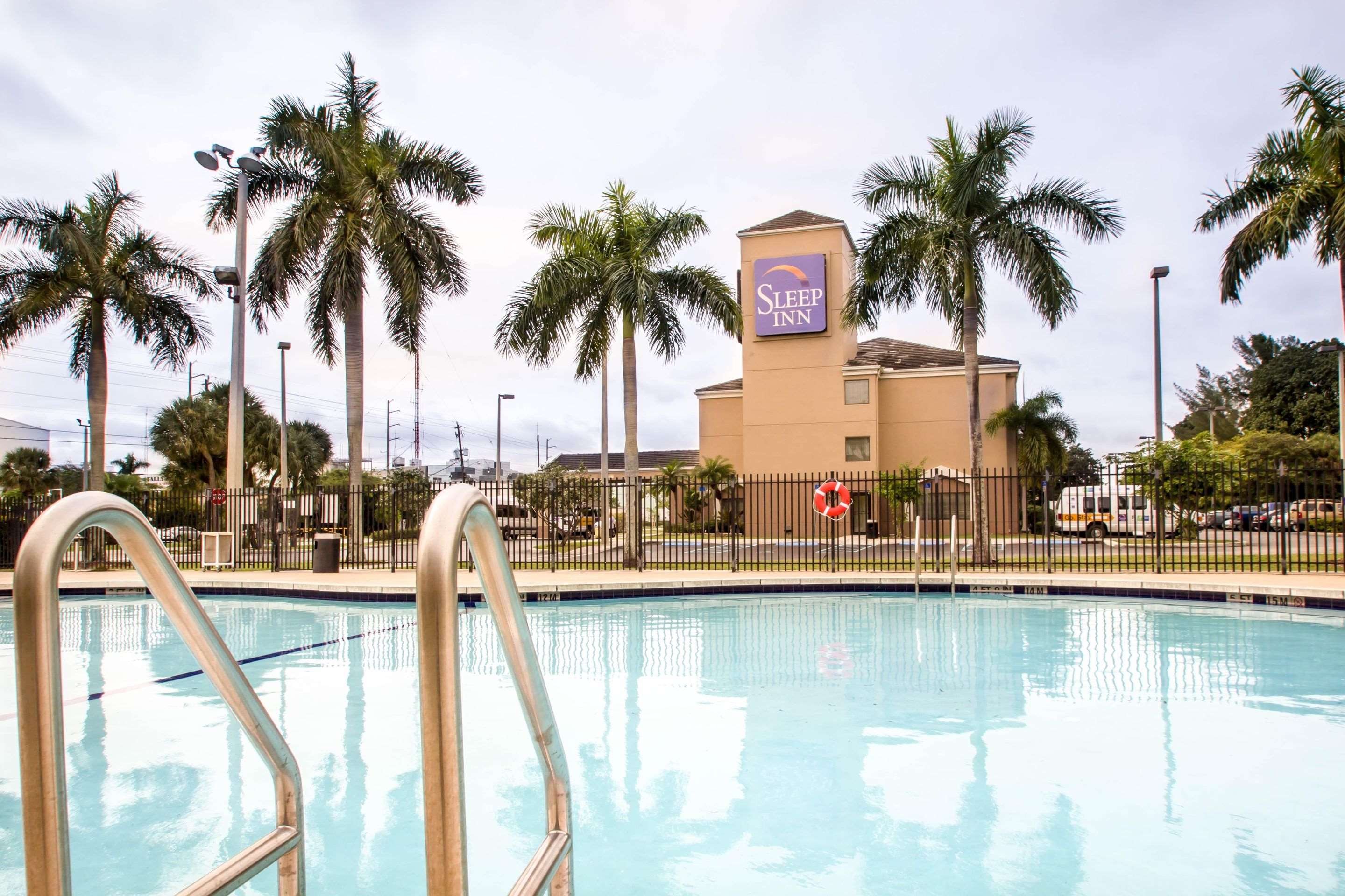 Sleep Inn Miami Airport