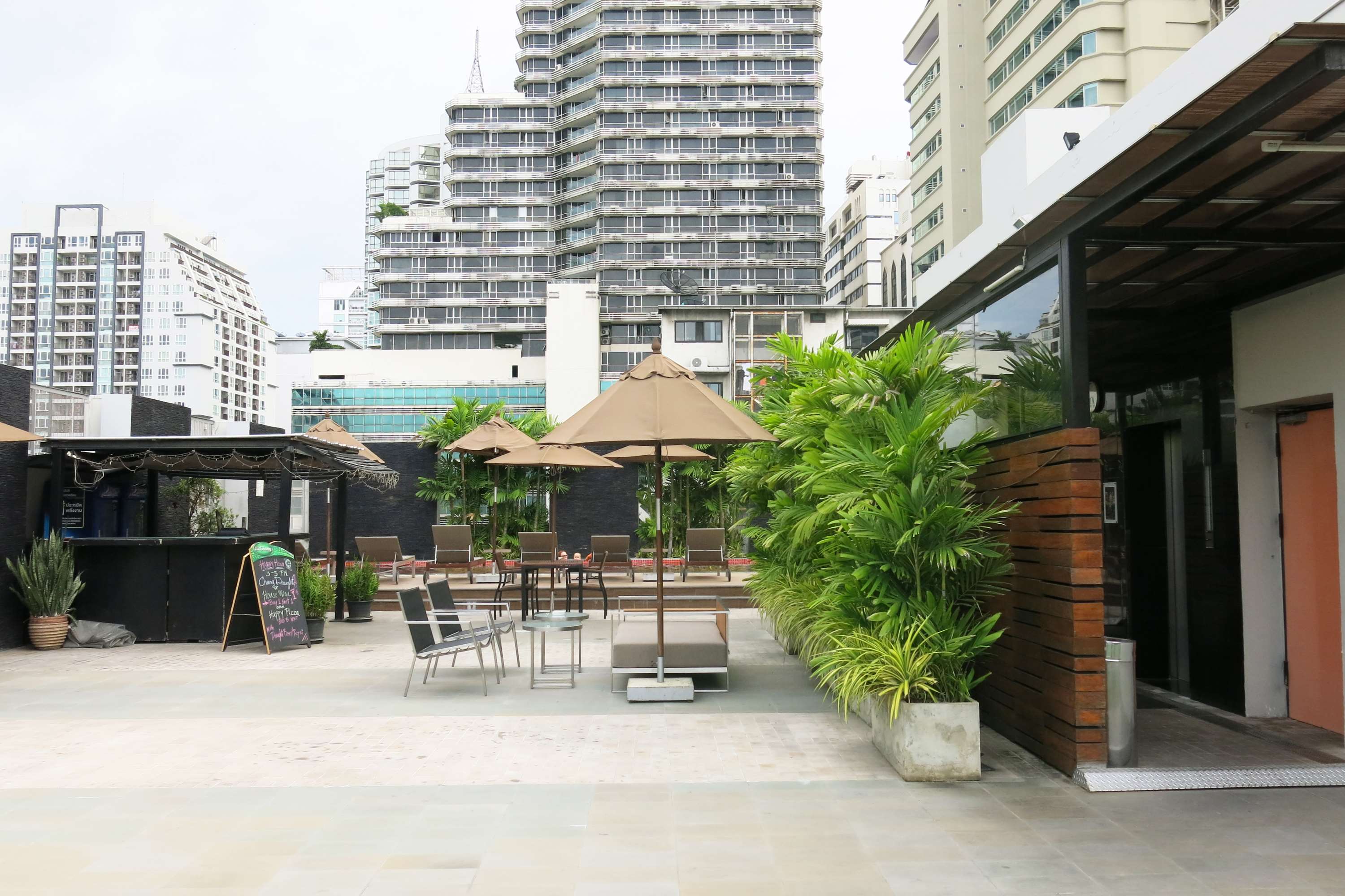 Radisson Suites Bangkok Sukhumvit