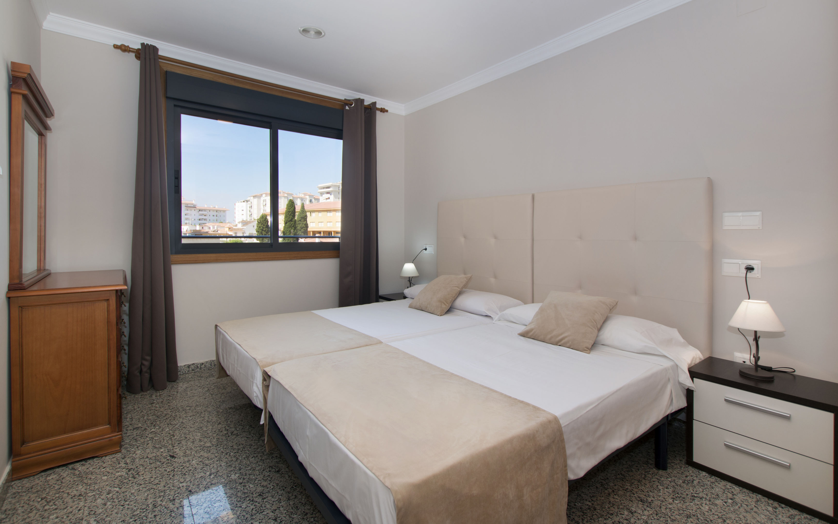 Apartamentos Nuria Sol