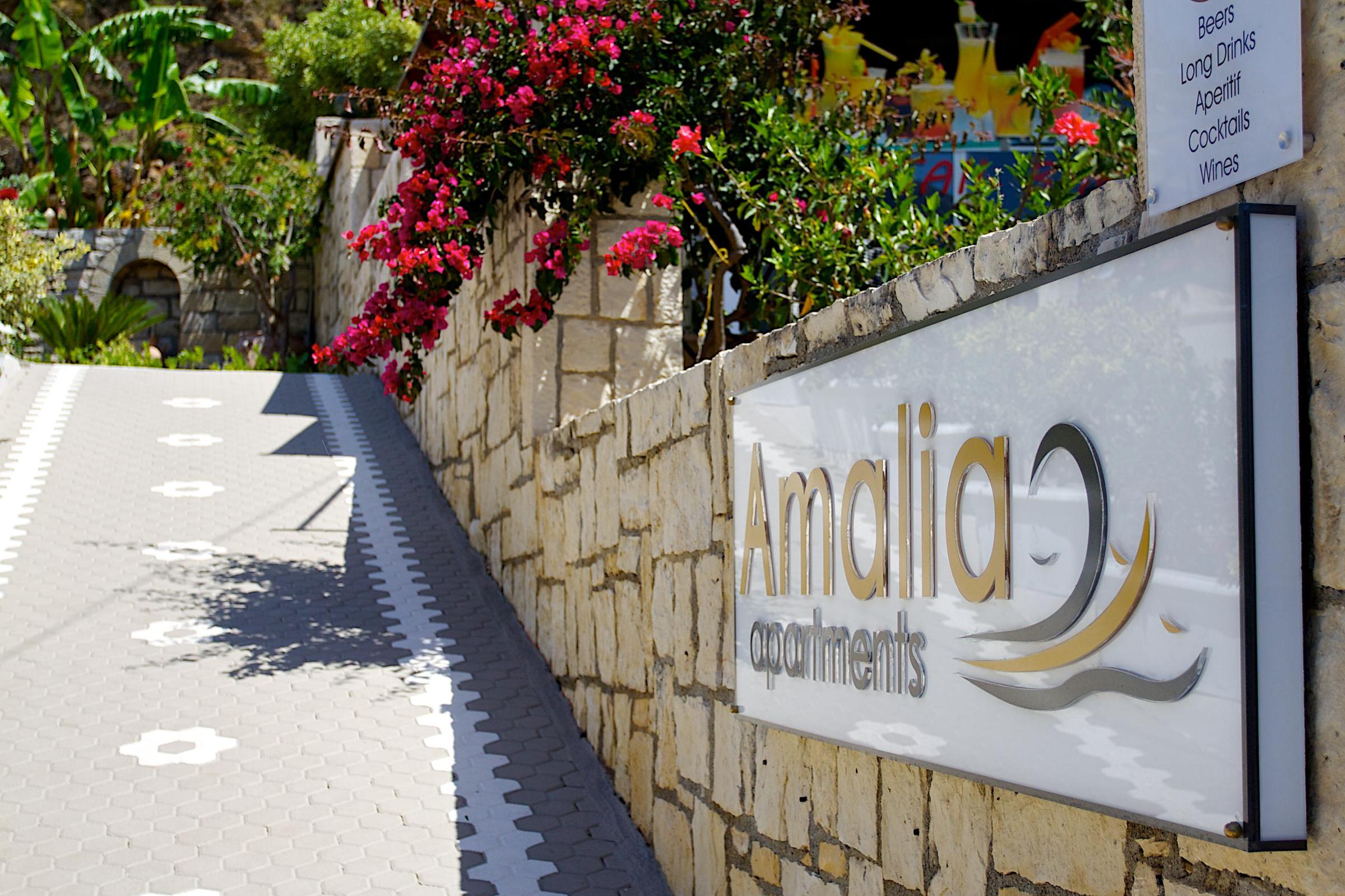 Amalia Apartments And Studios