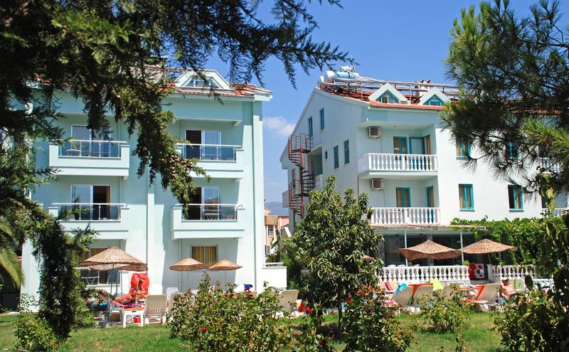 Nur Apartments