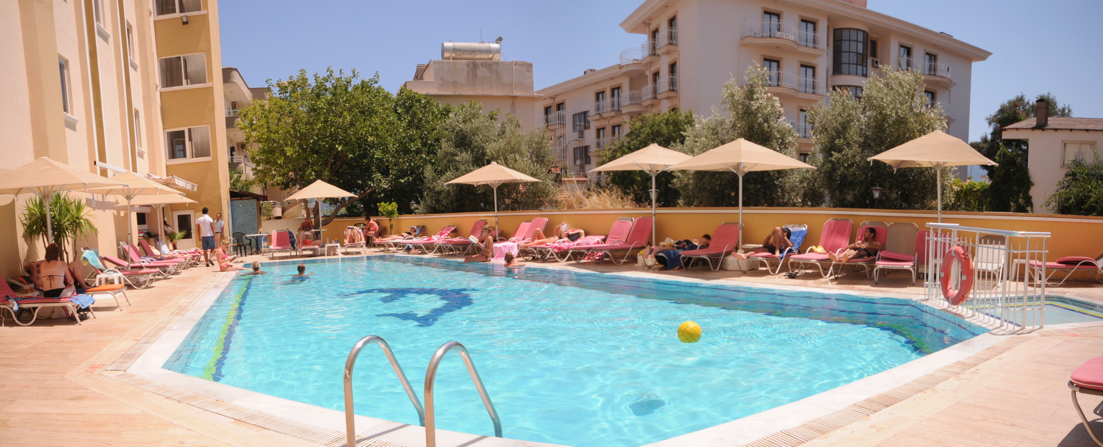 Mert Seaside Hotel