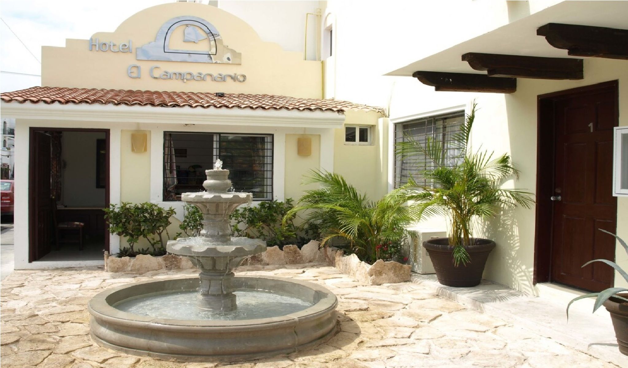 El Campanario Hotel & Estudios