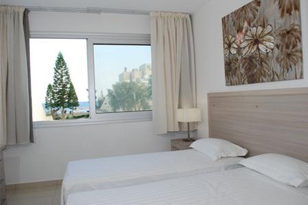 Frixos Suites Hotel Apartments