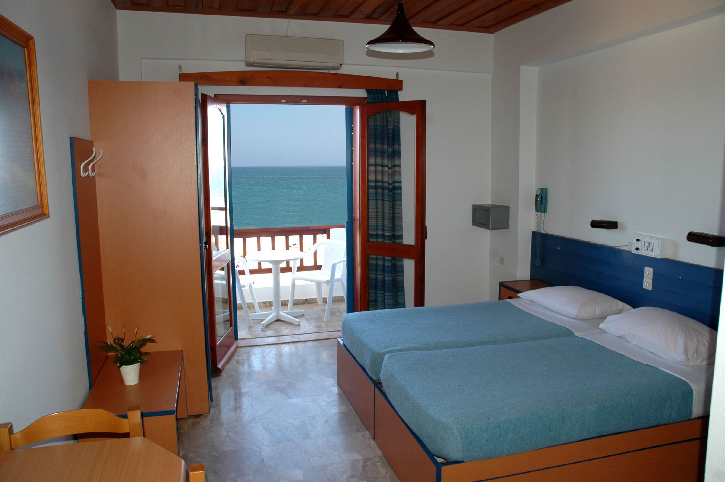 Vlachakis Beach Hotel